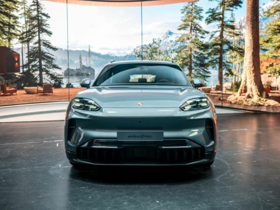 Cayenne Electric, предпремиера в София