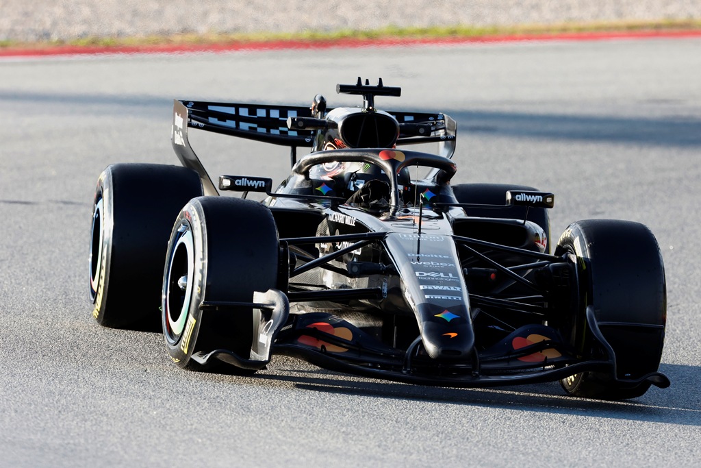 779 Ландо Норис, Макларън MCL40