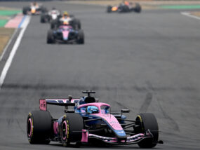 Алпин F1 в Китай