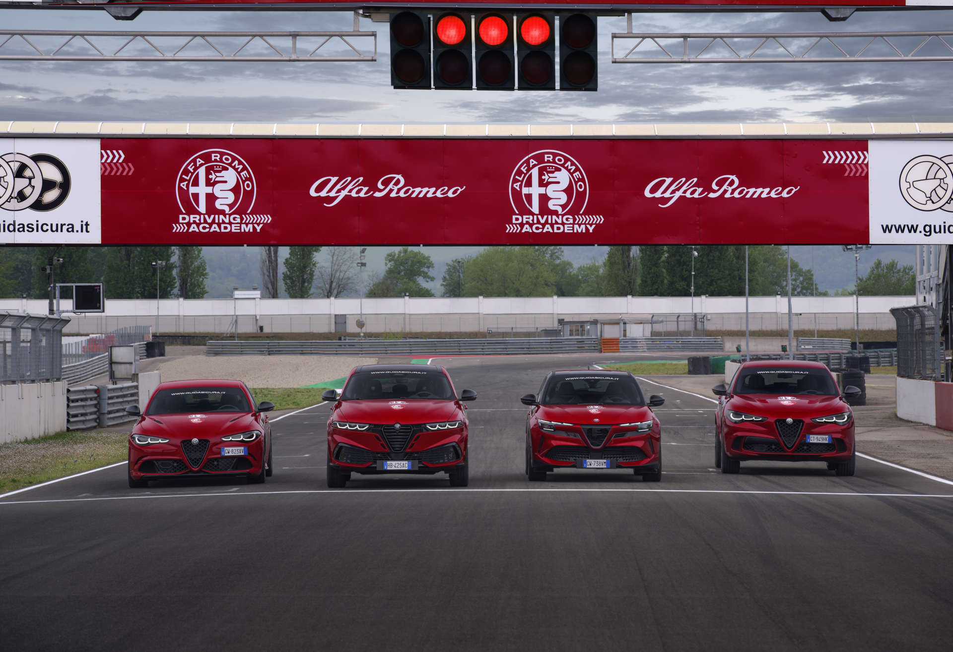 PR_SFAautomotive_AlfaRomeo_DrivingAcademy_260420