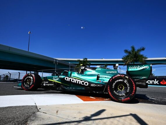 Астън Мартин F1