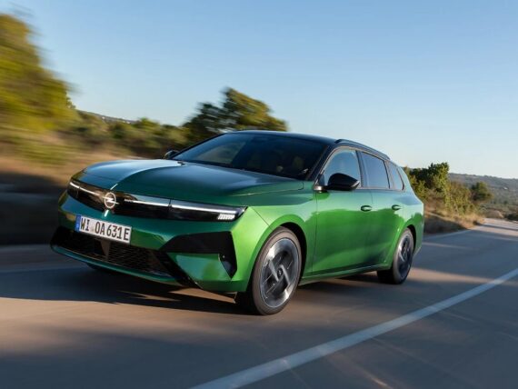 Opel Astra Sports Tourer Electric