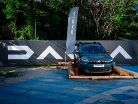 Dacia: Летни приключения в парк „Юнак“ Dacia в парк „Юнак“