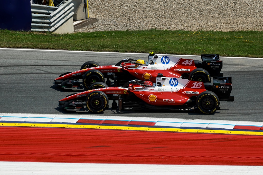 162 Шарл Льоклер, Люис Хамилтън, Ферари F1