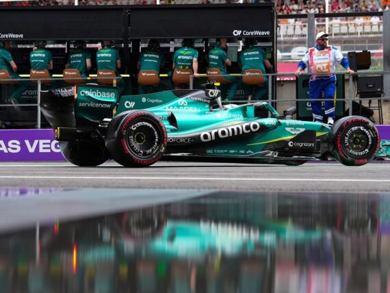Фернандо Алонсо, Астън Мартин F1