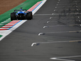 Уилямс FW48